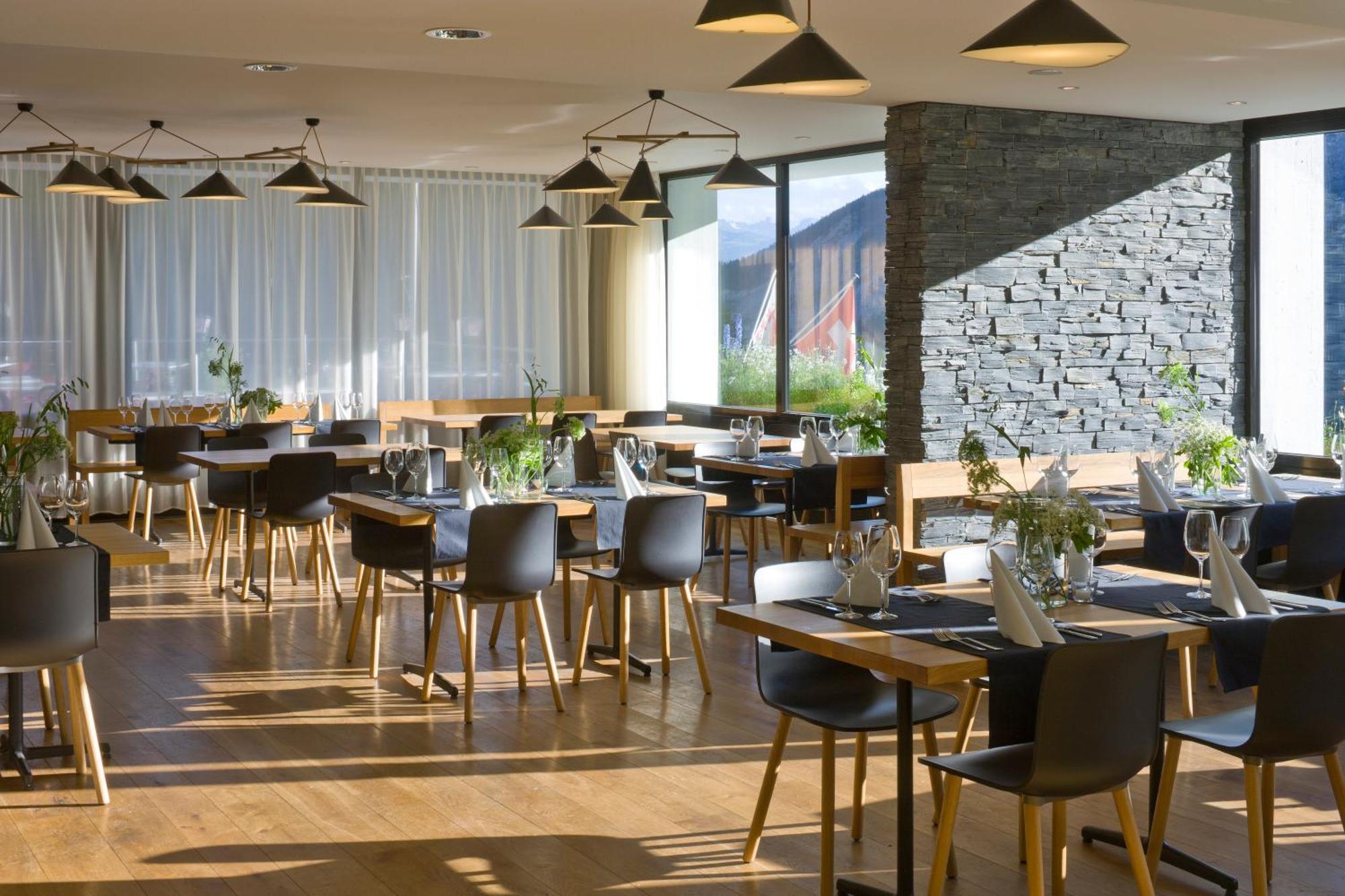Hotel Restaurant Flaschen Albinen Exteriör bild